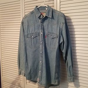 Men's heavy denim 2 pocket Levi's shirt